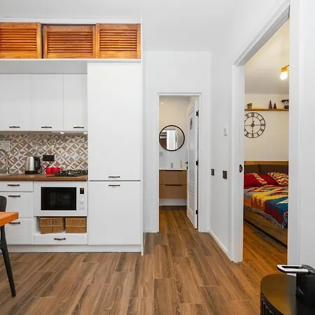 Freeman-2 весь триповерховий для 10гостей Villa Palyanytsya
