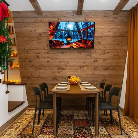 Freeman-2 весь триповерховий для 10гостей Villa Palyanytsya